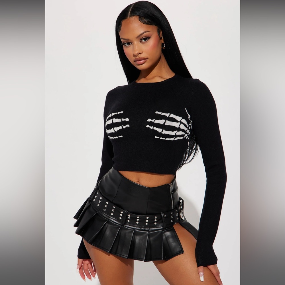 Fashion nova skeleton sweater